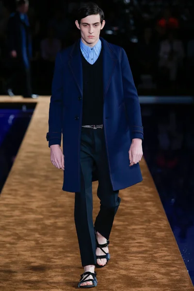 Look 35